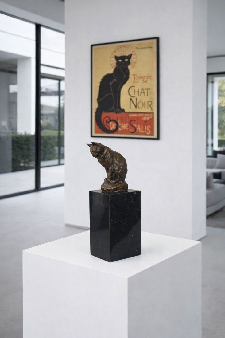 Pisica sezand-statueta bronz cu un soclu din marmura