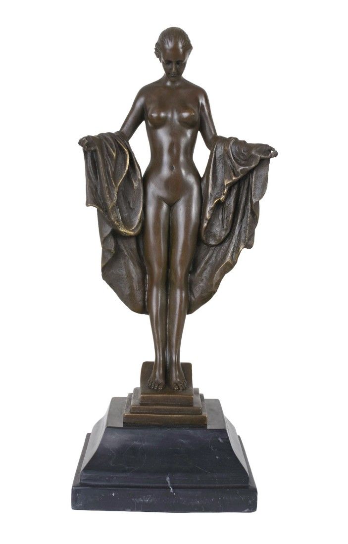 Nud cu esarfa-statueta bronz cu un soclu din marmura