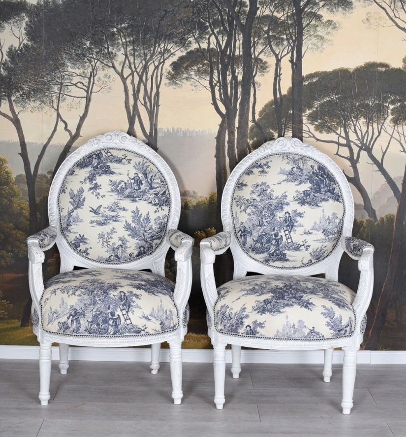 Set doua semifotolii baroc din lemn masiv alb cu tapiterie cu flori albastre