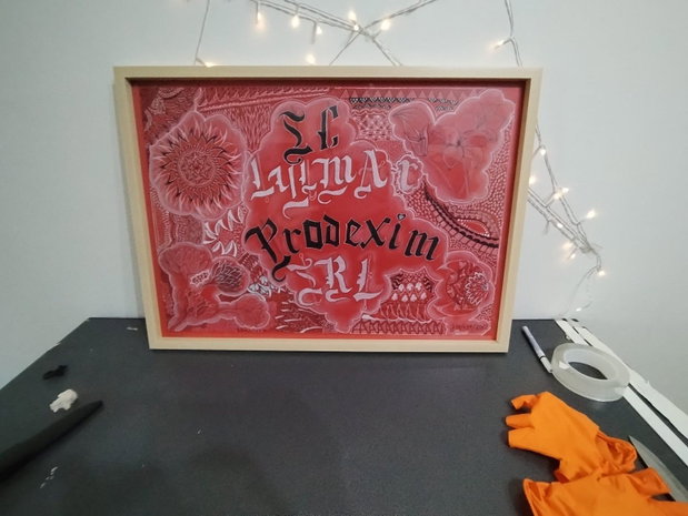 Desene .mesaje .logouri de firma personalizate