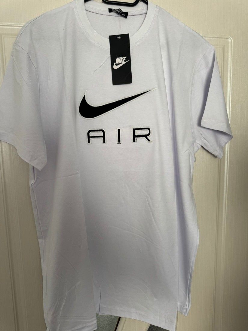 Tricou Nike