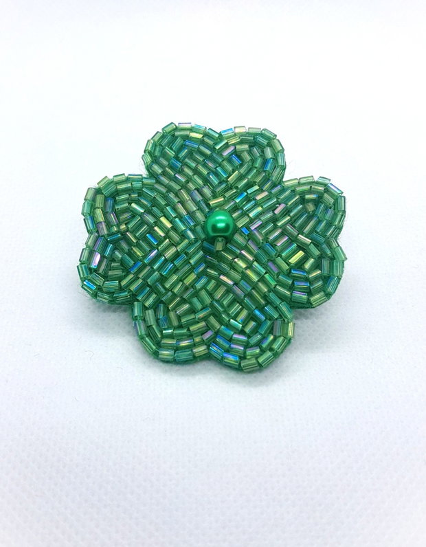 Broșă handmade trifoi cu patru foi