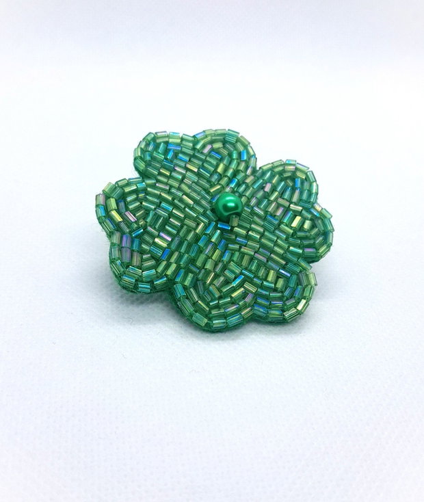 Broșă handmade trifoi cu patru foi