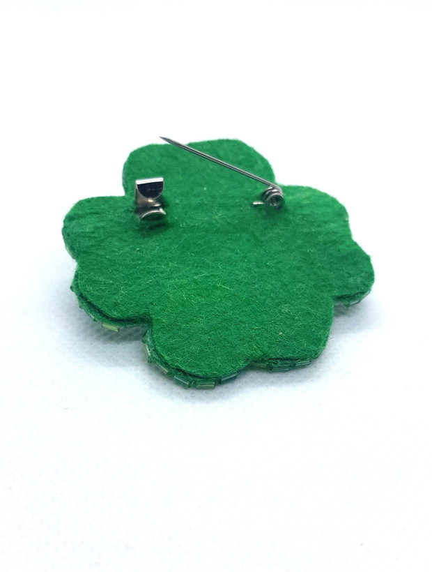 Broșă handmade trifoi cu patru foi