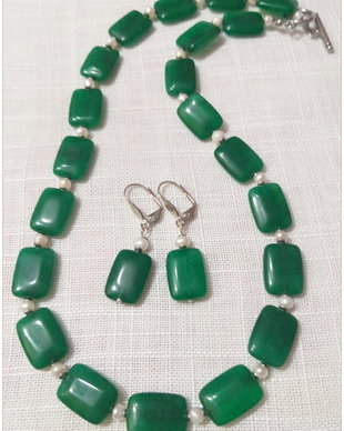 SET- JAD VERDE SI PERLE ALBE DE CULTURA