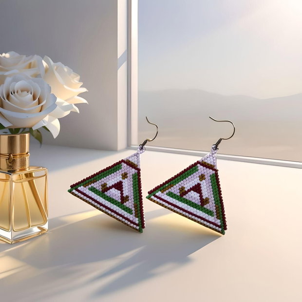 Cercei handmade Triunghi Armonic model geometric din mărgele Miyuki Delica