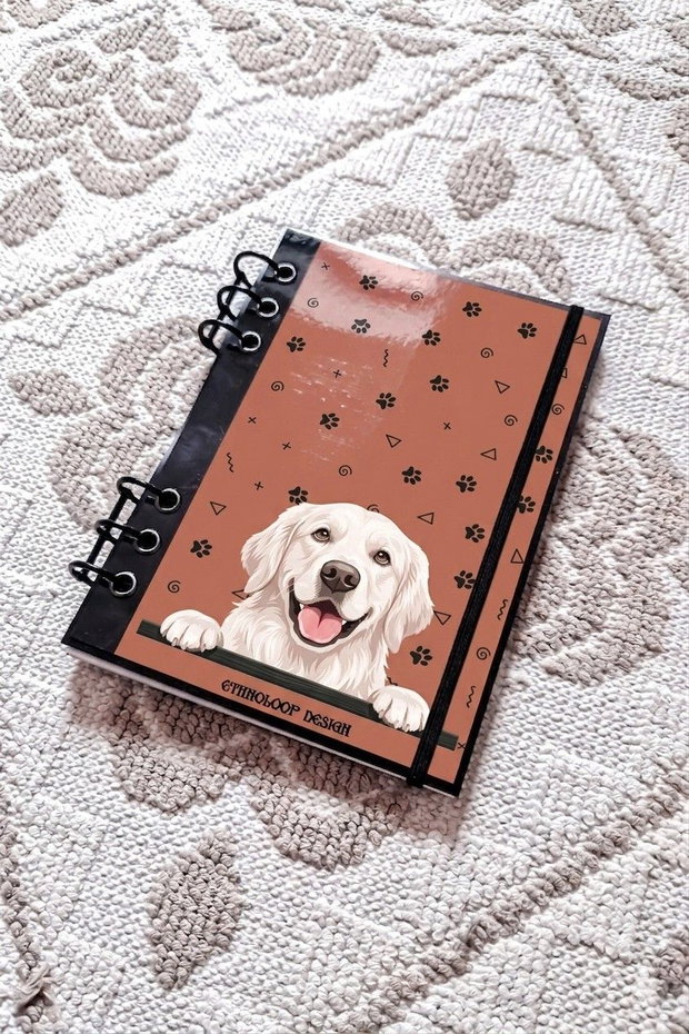 Caiet Mecanic A5 cu Refill Rezerve Foi - Curiosul Golden Retriever Englezesc v2 (Portocaliu Teracota)