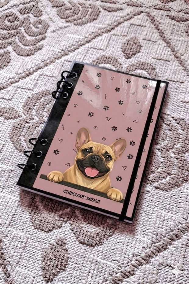 Caiet Mecanic A5 cu Refill Rezerve Foi - Curiosul Buldog Francez Cafeniu v8 (Roz Prafuit)