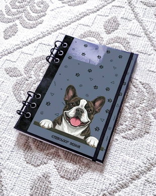 Caiet Mecanic A5 cu Refill Rezerve Foi - Curiosul Buldog Francez Tigrat v9 (Gri Cenusiu)
