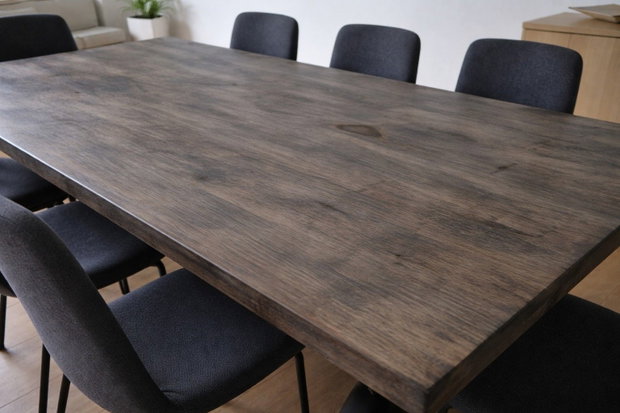 Masă din stejar masiv gri antichizat cu picioare X metal 160x70 cm blat dintr-o bucată 5 cm ATP Wood