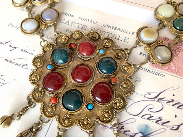 Colier fabulos vintage cu agate・Colier etnic cu influente indiene・Colier cu agate incrustate・Colier deosebit cu cabochon agata