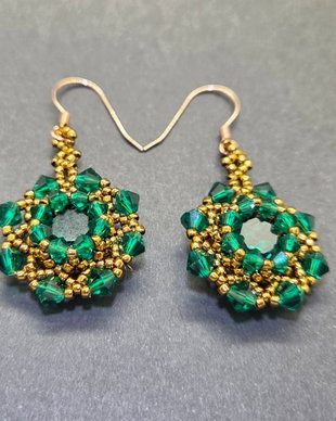 Cercei handmade verzi cu cristale Preciosa, Swarovski eleganți, unicat