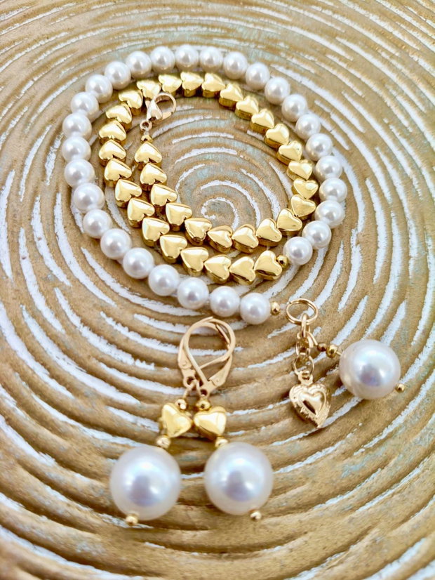 Set inimi hematit auriu & Perle albe de Mallorca