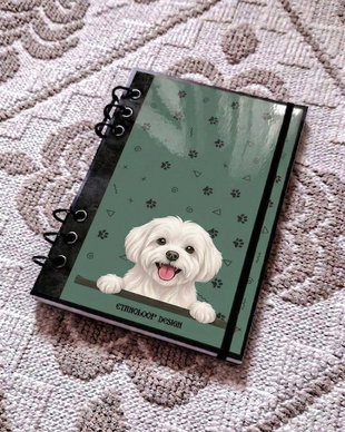 Caiet Mecanic A5 cu Refill Rezerve Foi - Curiosul Bichon Maltez cu Blana Scurta v4 (Verde Salvie)