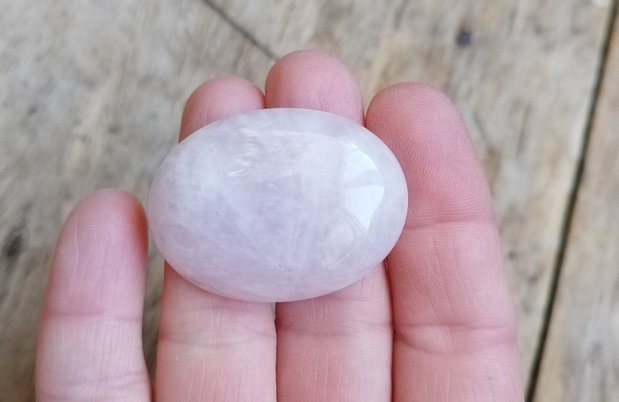 Cabochon cuart roz, 40x30x7-8 mm