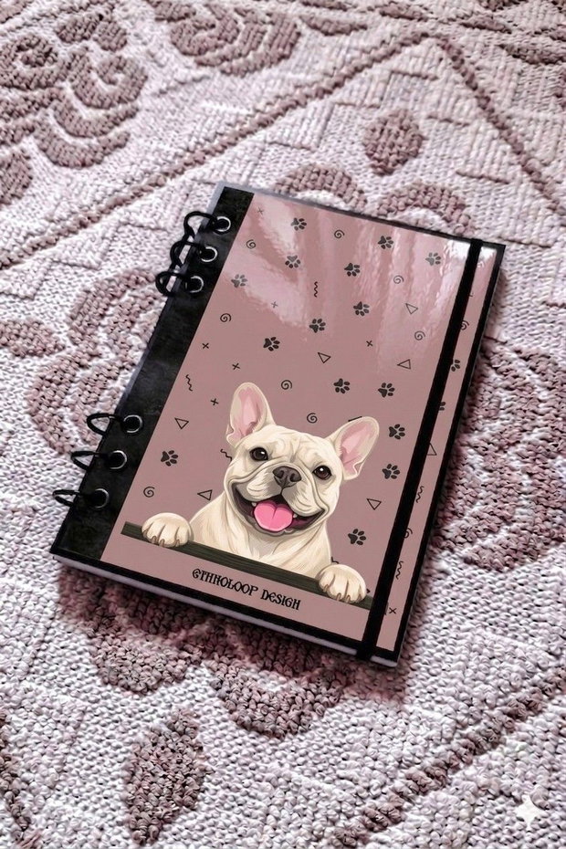 Caiet Mecanic A5 cu Refill Rezerve Foi - Curiosul Buldog Francez Crem v8 (Roz Prafuit)