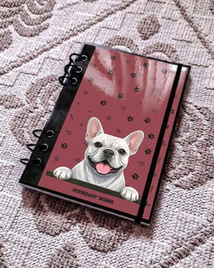 Caiet Mecanic A5 cu Refill Rezerve Foi - Curiosul Buldog Francez Alb v1 (Rosu Burgund)