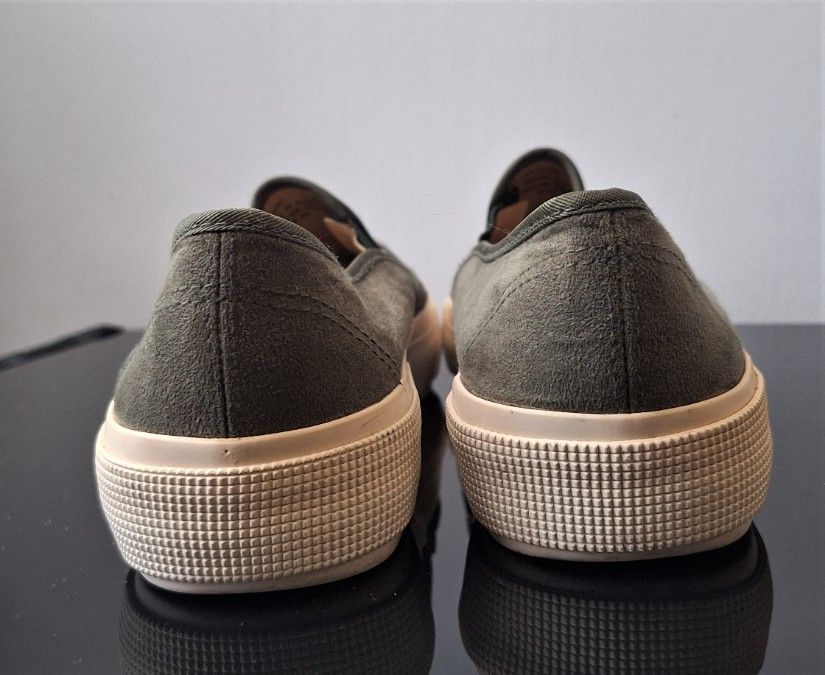 Pantofi slip on verde olive pentru dama