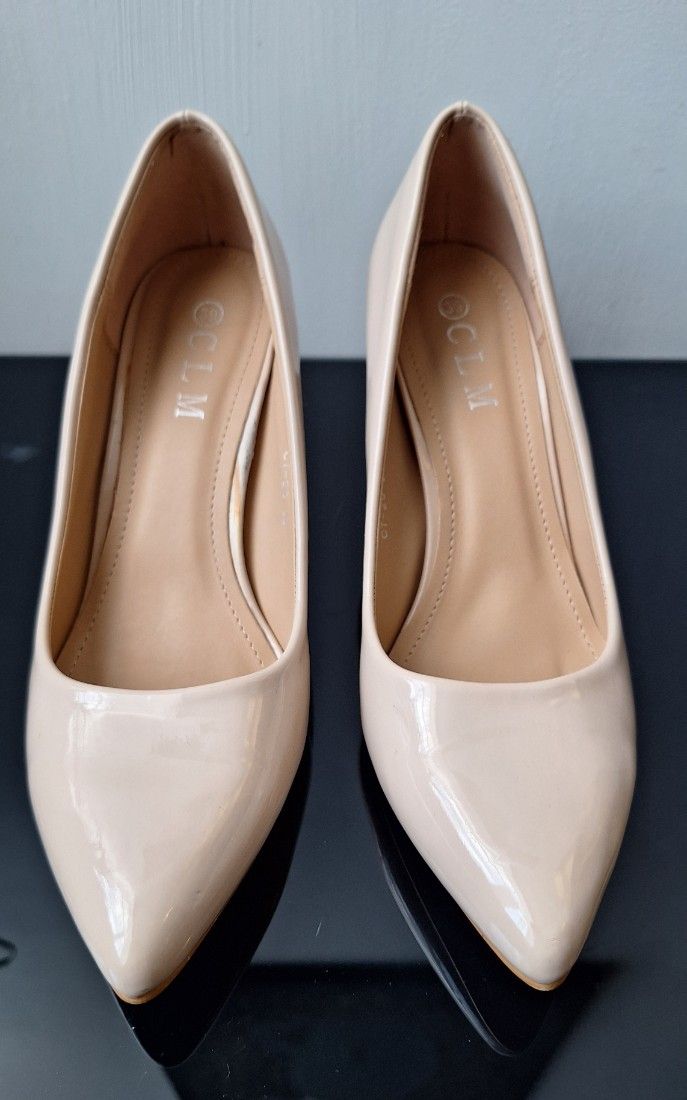 Pantofi nude lacuiti cu toc