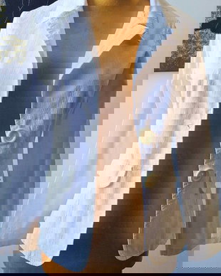 Sacou alb cu nasturi mari pentru dama