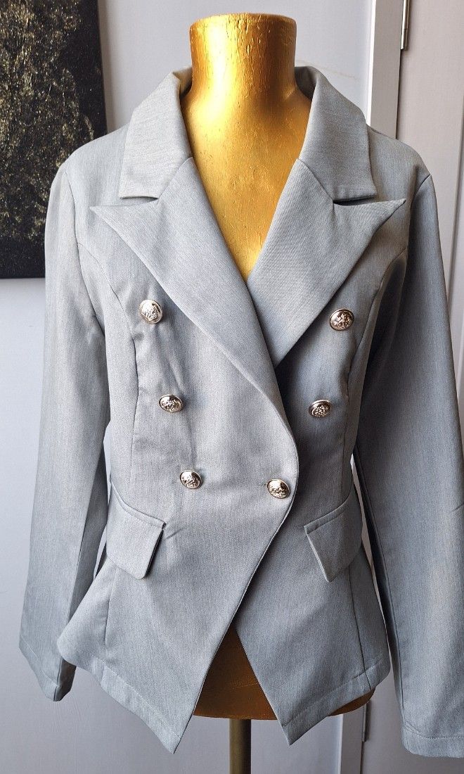 Sacou elegant gri cu nasturi aurii