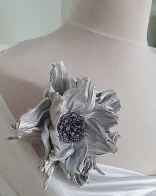 Floare din piele