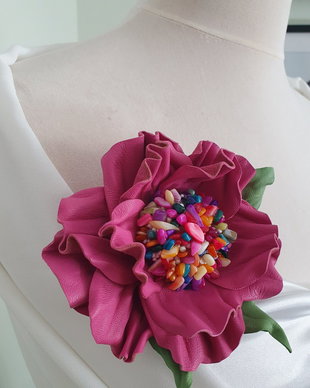 Floare din piele