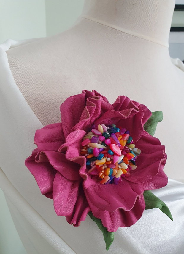Floare din piele