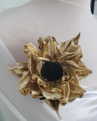 Floare din piele