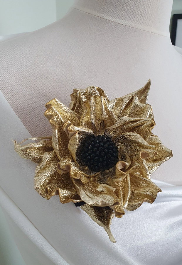 Floare din piele
