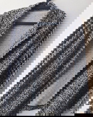 Jacheta gri leopard print cu banda lateralaa argintie