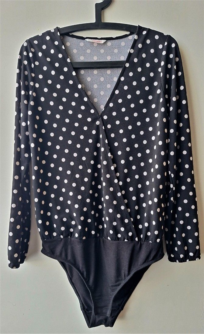 Body negru cu buline albe