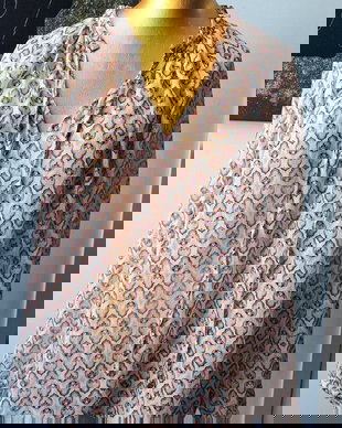 Tunica roz cu imprimeu