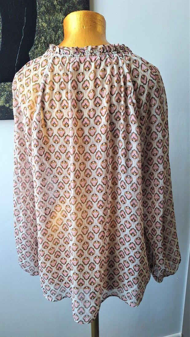 Tunica roz cu imprimeu