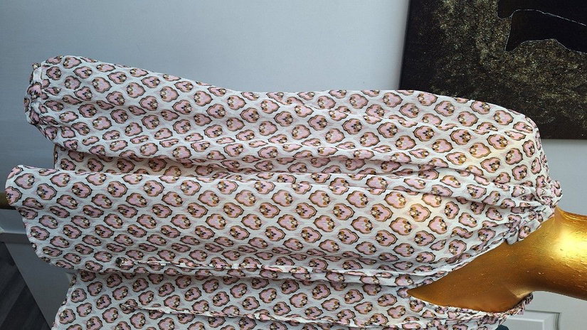 Tunica roz cu imprimeu