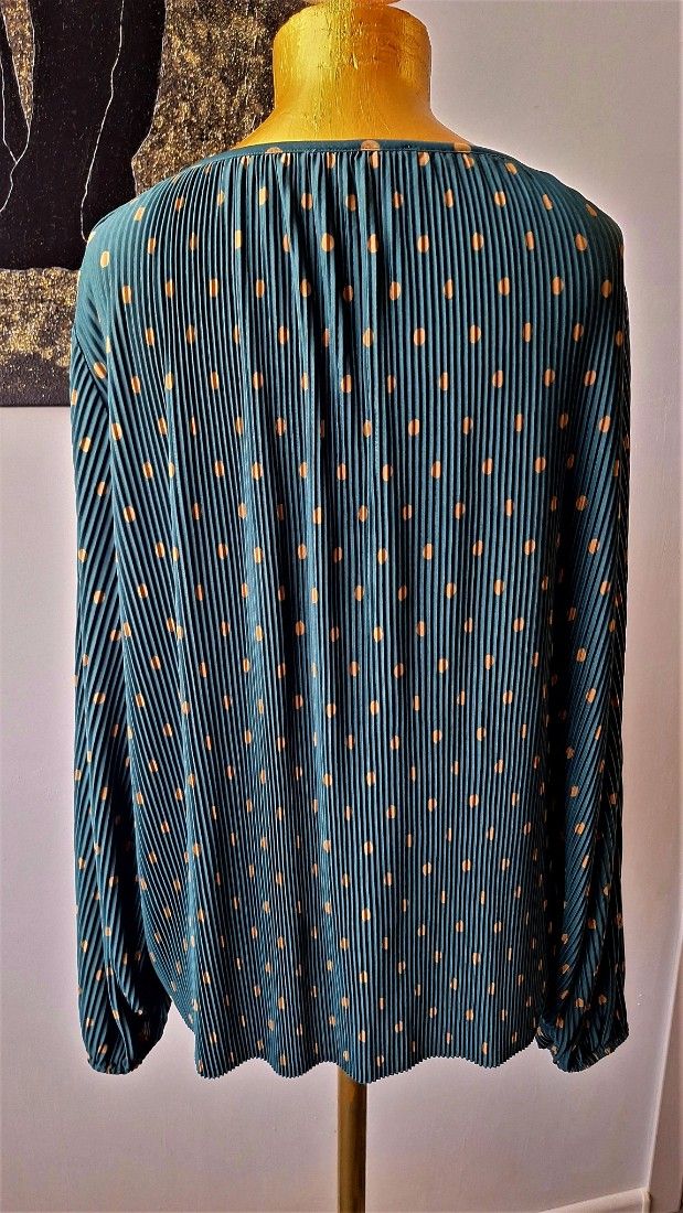 Bluza eleganta, verde cu buline aurii