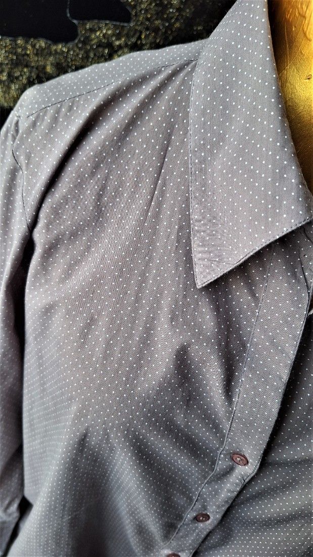 Camasa office/casual, gri cu picatele albe