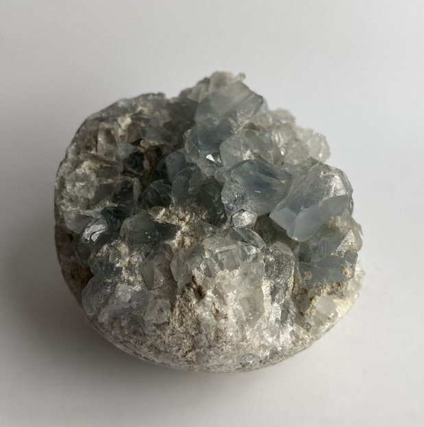 Celestina - Geoda piatra semipretioasa