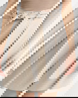 BOSS pantaloni scurți pentru femei, din in Tojuna