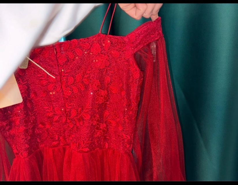 Rochie rosie eleganta