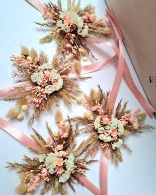 Cocarde nuntă / Brățări domnișoare onoare - flori naturale uscate și stabilizate , Peach , Roz pal , Roz pastel / Alb / Bej
