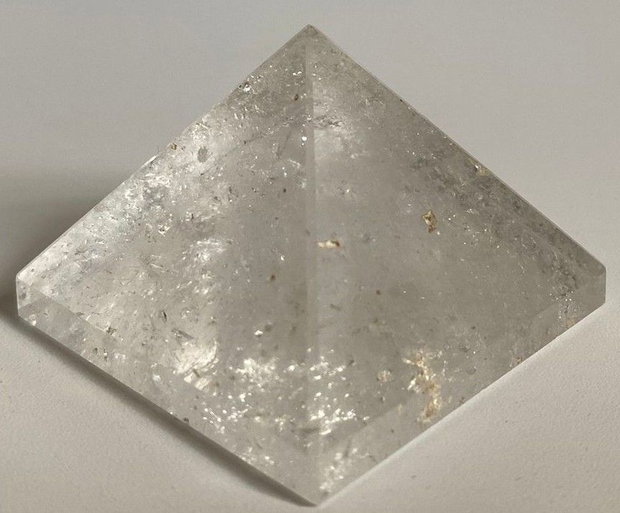Cuart Transparent (Cristal de Stanca) - Piramida piatra semipretioasa