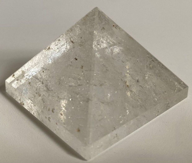 Cuart Transparent (Cristal de Stanca) - Piramida piatra semipretioasa