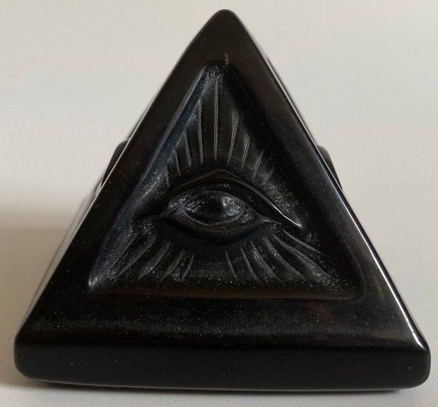 Obsidian - Piramida piatra semipretioasa