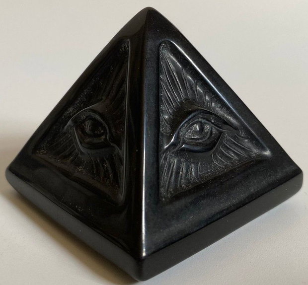 Obsidian - Piramida piatra semipretioasa