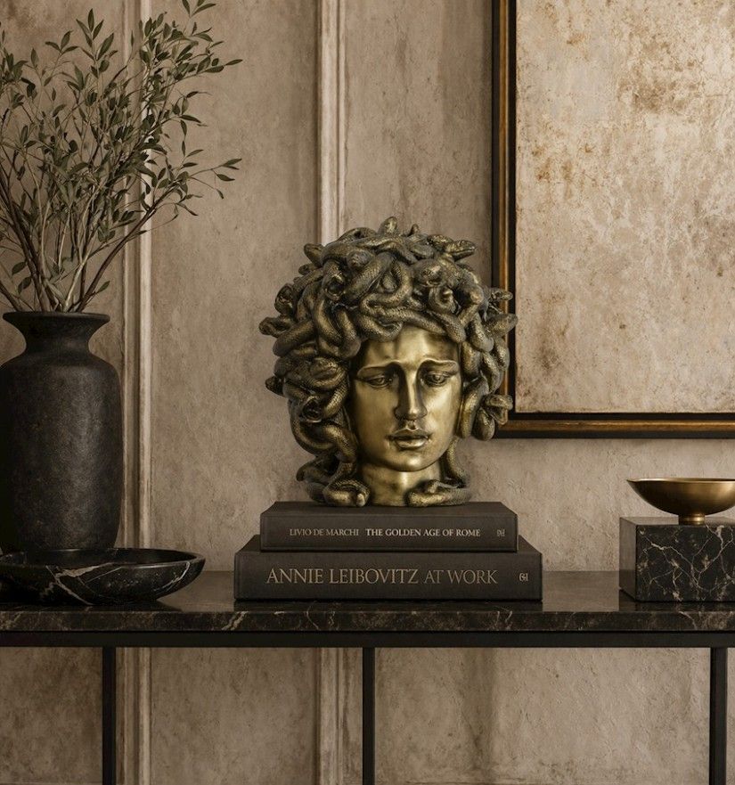 Capul Medusei-statueta din rasini speciale