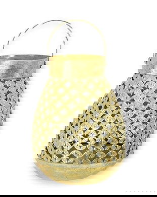 Felinar auriu din metal