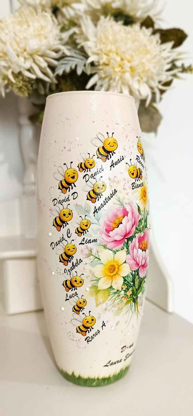 Vaza personalizata cu bujori si albinute