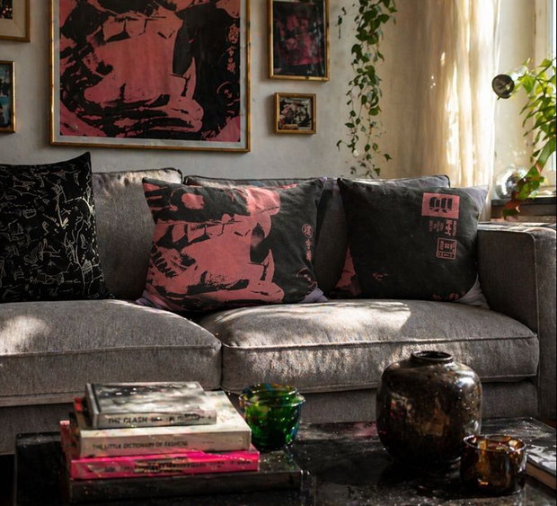Fete de perna decorative abstracte -roz prafuit si negru-
