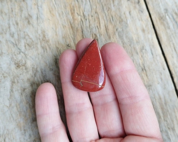 Cabochon jasp rosu, 35x23 mm